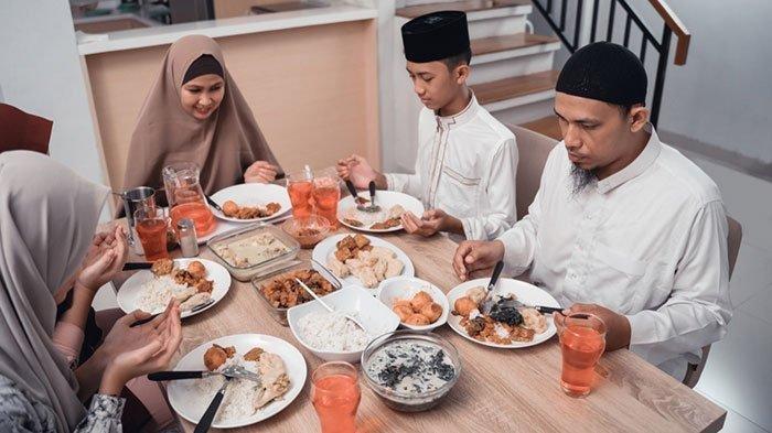 adab-makan