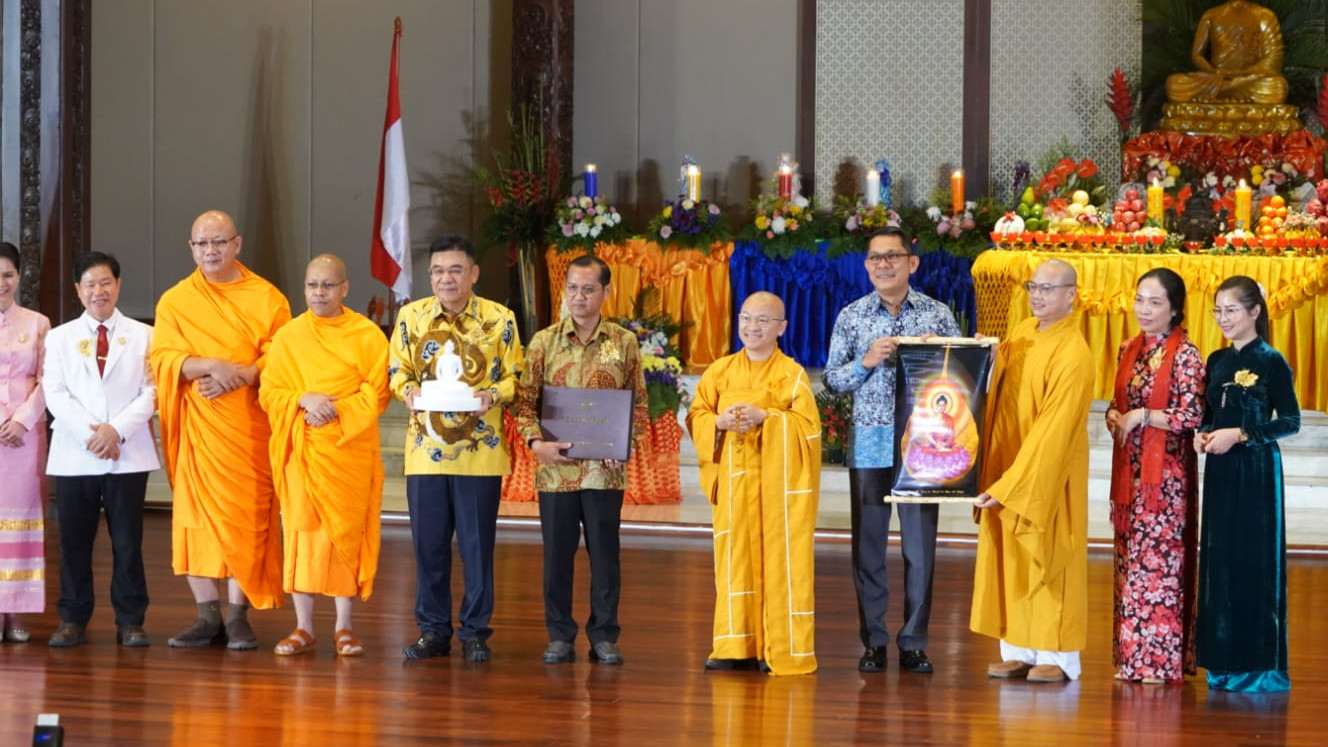 Dharmasanti Waisak 2023 Momentum Teguhkan Moderasi Beragama