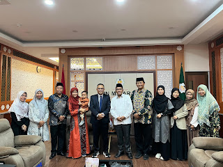 kelas menulis