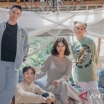 3 Pasangan Selebritas Rayakan Malam Natal di Luar Negeri