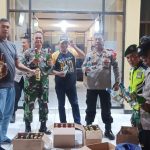Jelang Malam Tahun Baru 2025, Polsek Pameungpeuk dan Koramil 2405 Arjasari Berhasil Amankan Ratusan Botol Miras