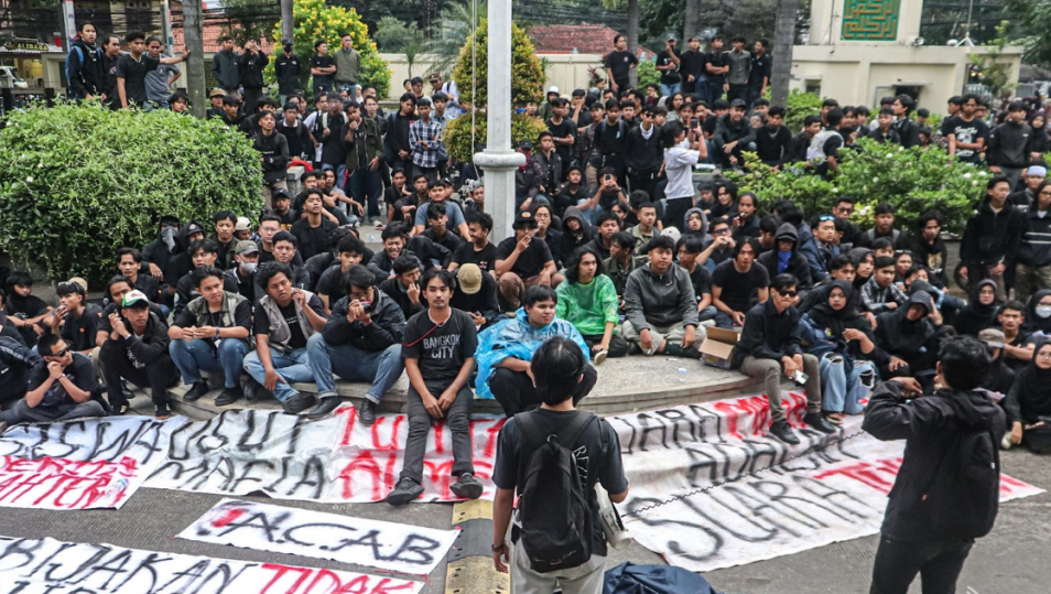 aksi3