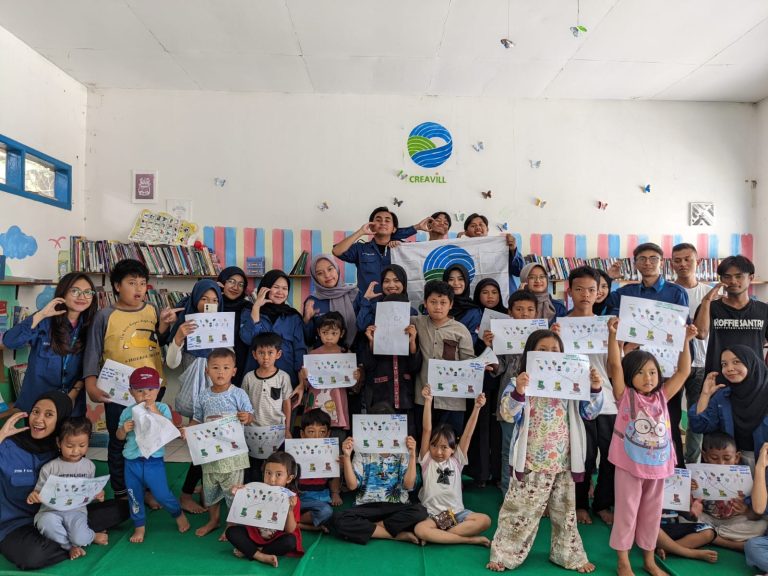 174313224675-creavill-bandung-pemberdayaan-masyarakat-lewat-literasi