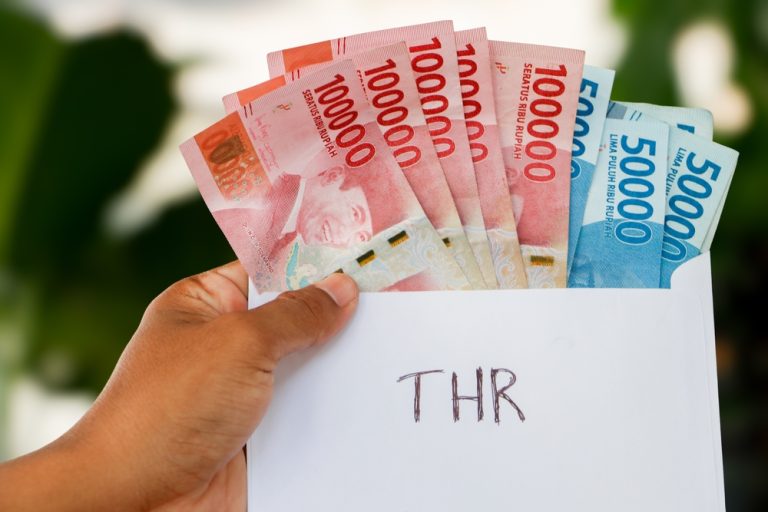 Indonesian,Money,,Rupiah,Or,Idr,In,Envelope,With,Thr,Text.