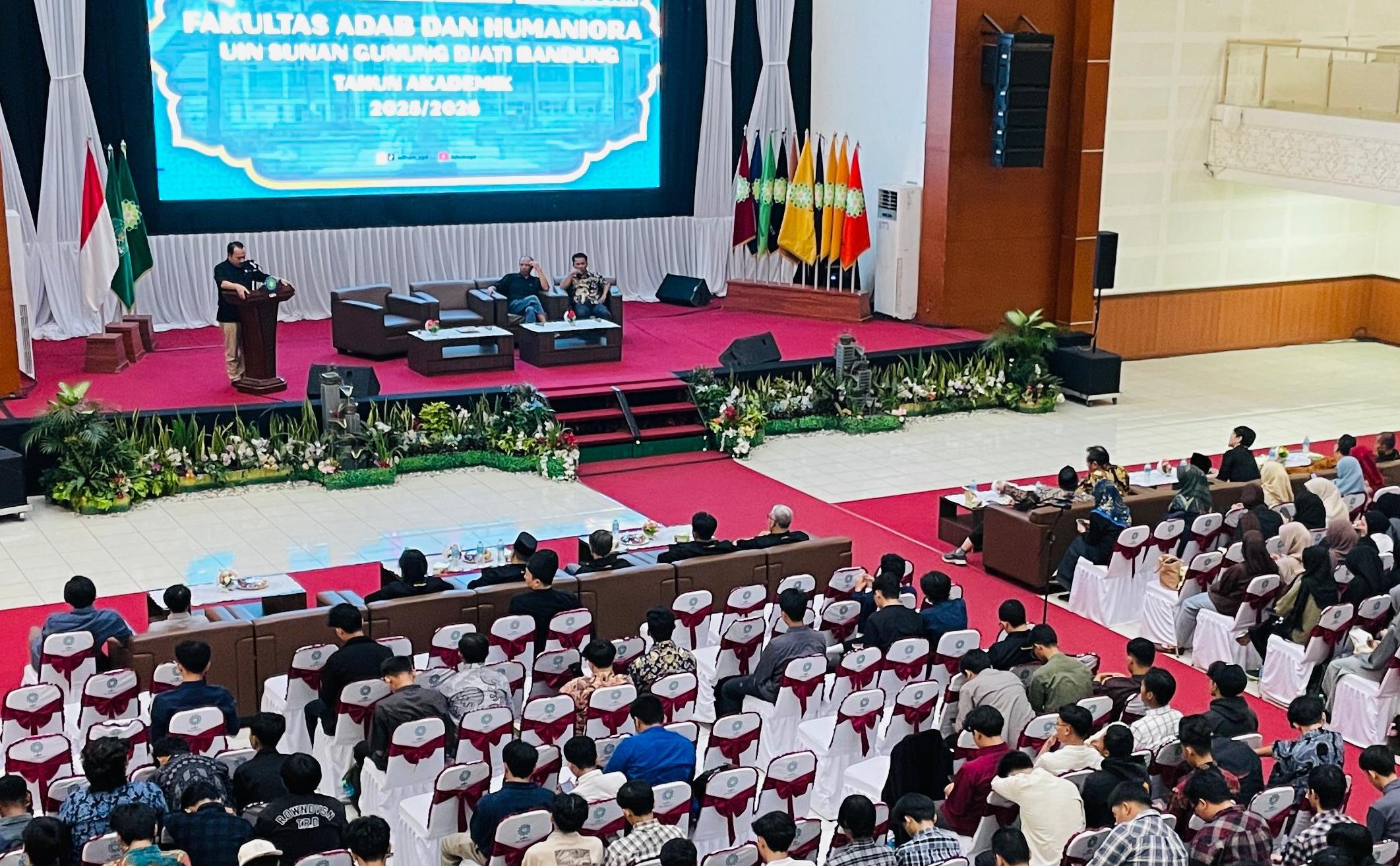 Dekan Dedi, Mahasiswa FAH harus Bijak Menggunakan Medsos!