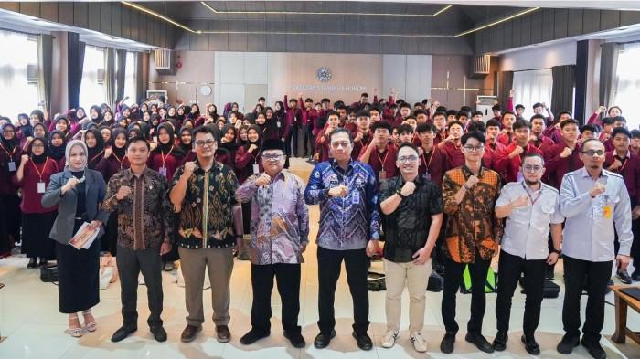 2Asep-Sutandar-Dorong-Penerapan-Keadilan-Humanis-Kemenkum-Jabar-Bekali-Mahasiswa