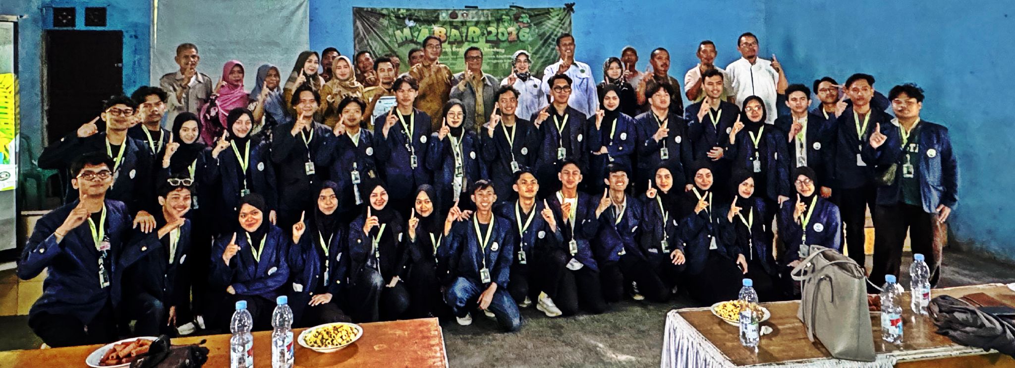 Aksi Nyata Mahasiswa Manajemen UIN Bandung: 450 Pohon untuk Sumedang