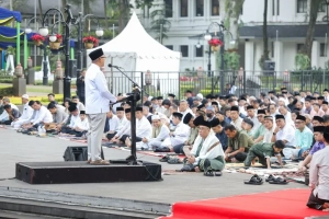 Darurat Sampah, Momentum Idulfitri Farhan Ajak Warga Ubah Budaya 