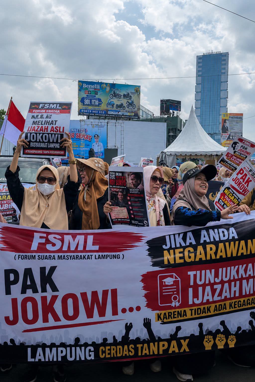 Masa Depan Duh, Emak-emak Lampung, Kenapa Jokowi Ekonomi