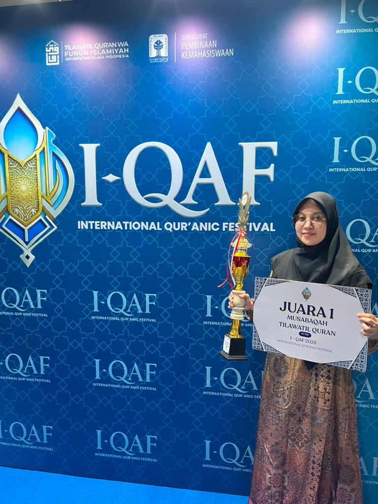 Top! Mahasiswi PAI UIN Jakarta Sabet Juara I Musabaqah Tilawatil Qur’an Putri pada I-QAF 2026