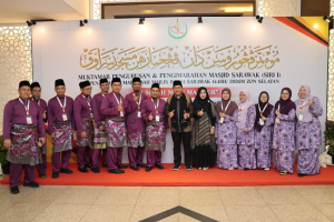 Ketua DKM Al-Jabbar Isi Kuliah Maghrib Khas Malaysia, Ajak Jemaah Perkuat Ma’rifatullah