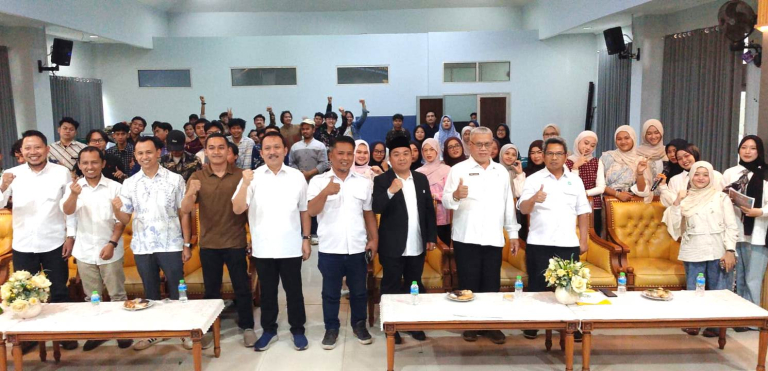 Lompatan Luar Biasa! Mahasiswa FAH UIN Bandung Sukses Publish 70 Artikel Ilmiah